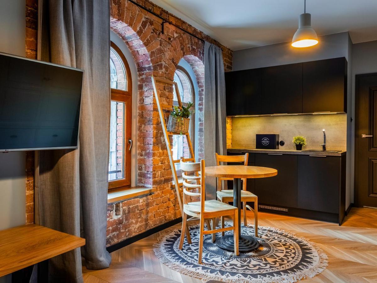 Stacja Huta Apartmán